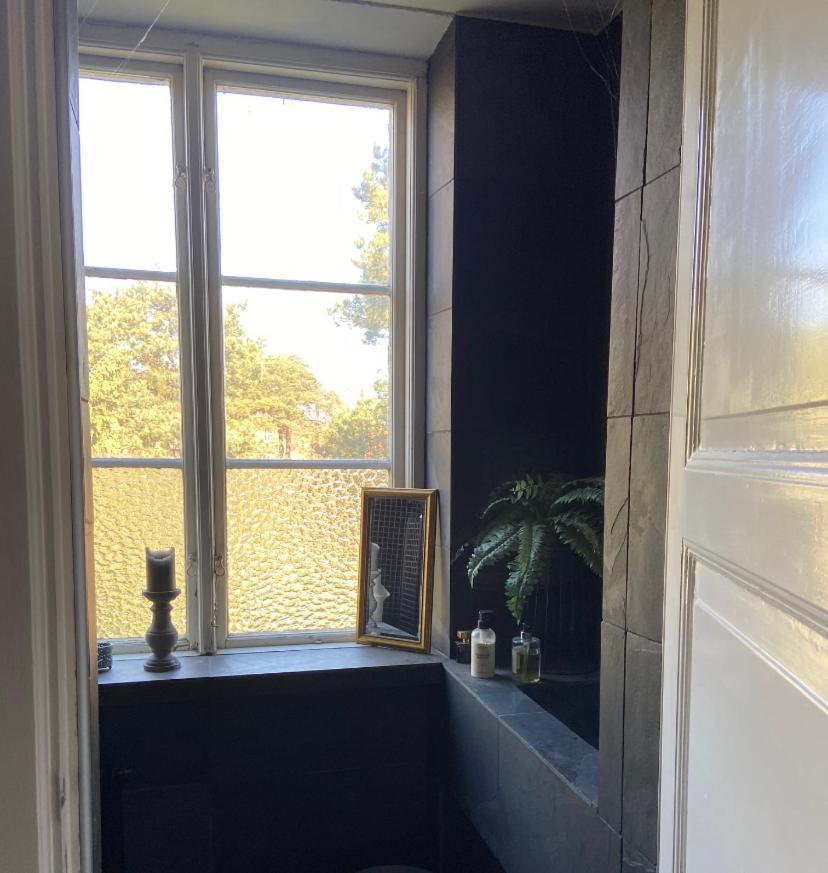 イースタッド Our House Bed & Breakfast エクステリア 写真