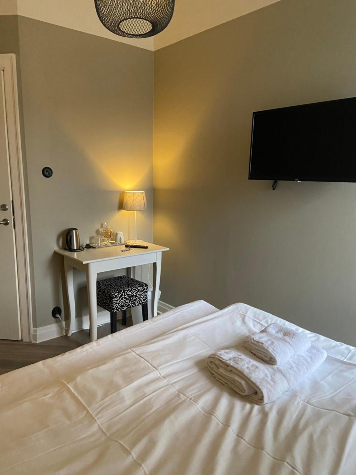 イースタッド Our House Bed & Breakfast エクステリア 写真