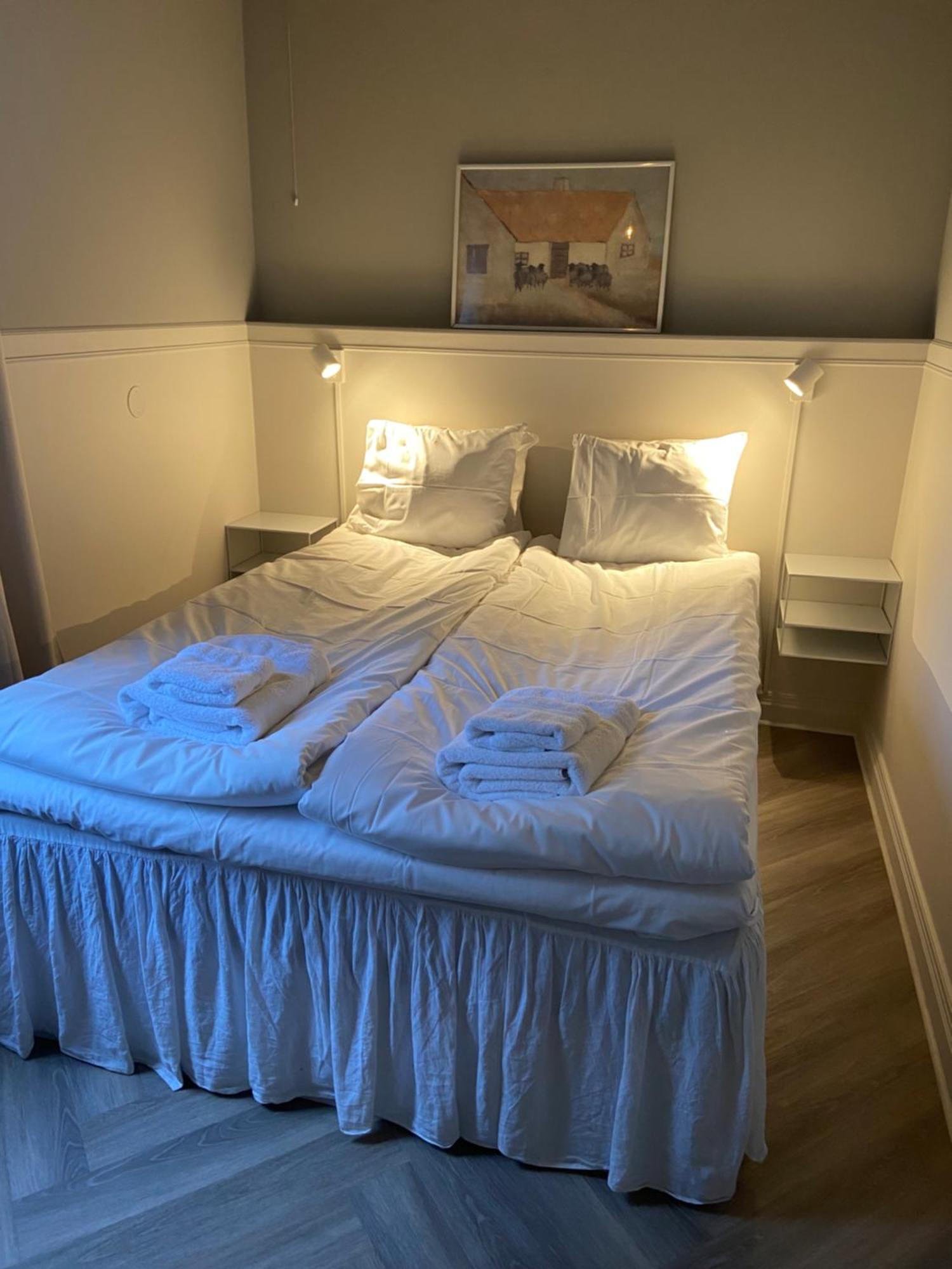 イースタッド Our House Bed & Breakfast エクステリア 写真