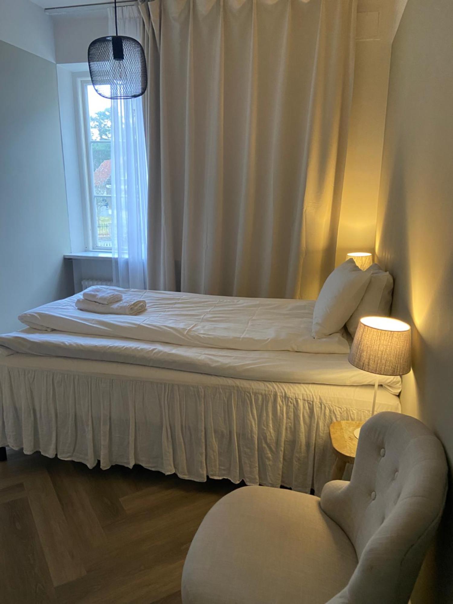 イースタッド Our House Bed & Breakfast エクステリア 写真