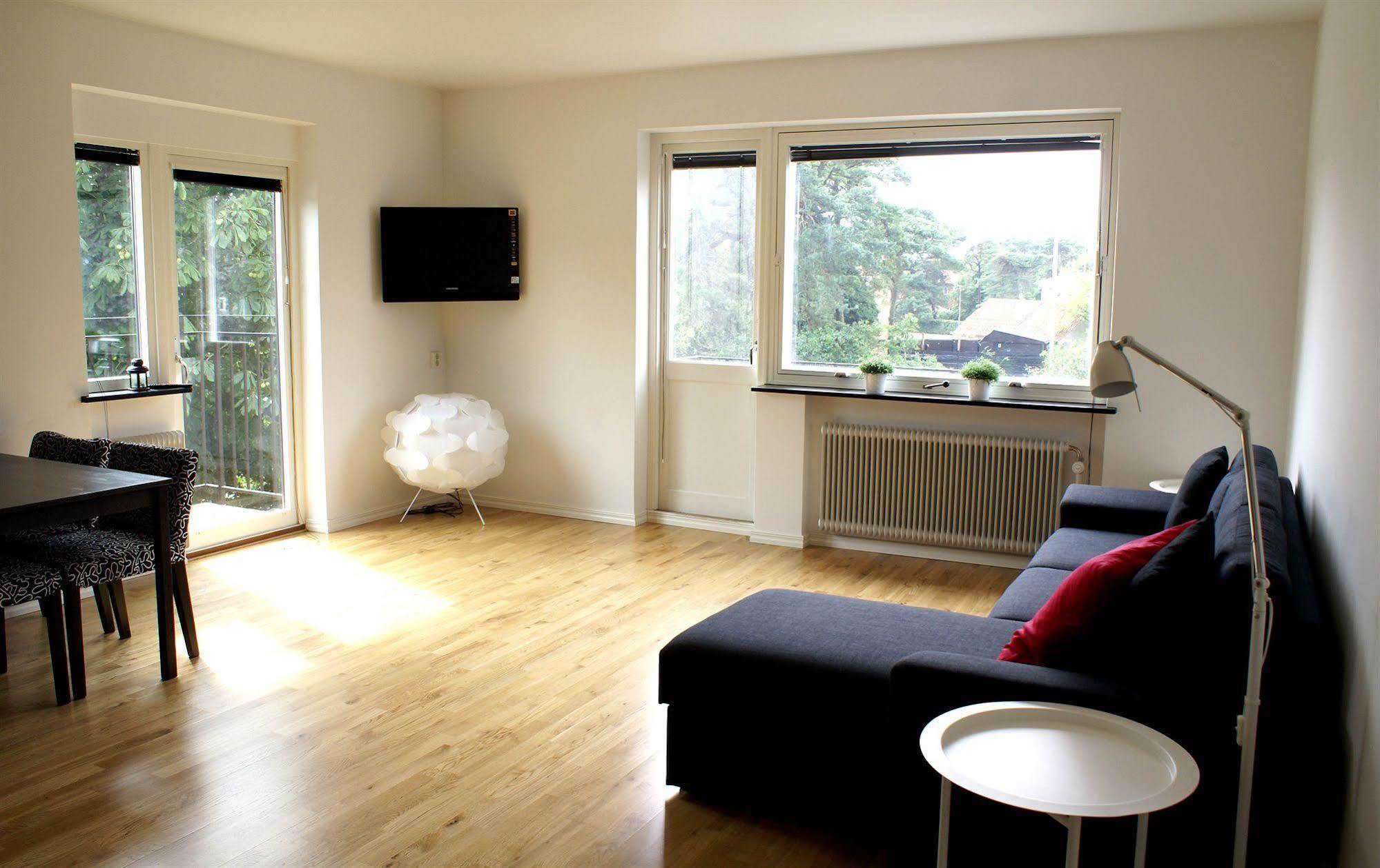 イースタッド Our House Bed & Breakfast エクステリア 写真